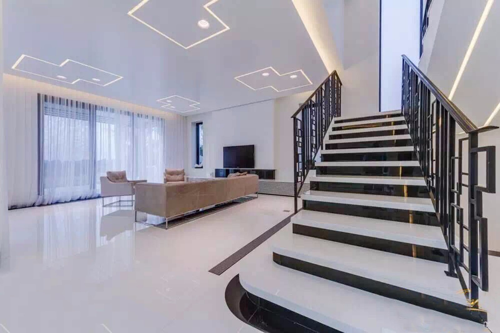 301410556985.jpg 301410556985.jpg